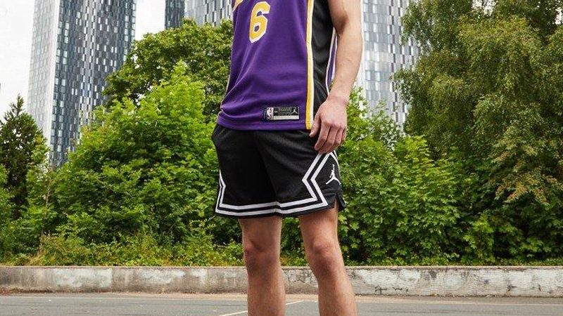 铝合金门窗与塑钢门窗维修成本解析：如何避免不必要的支出**